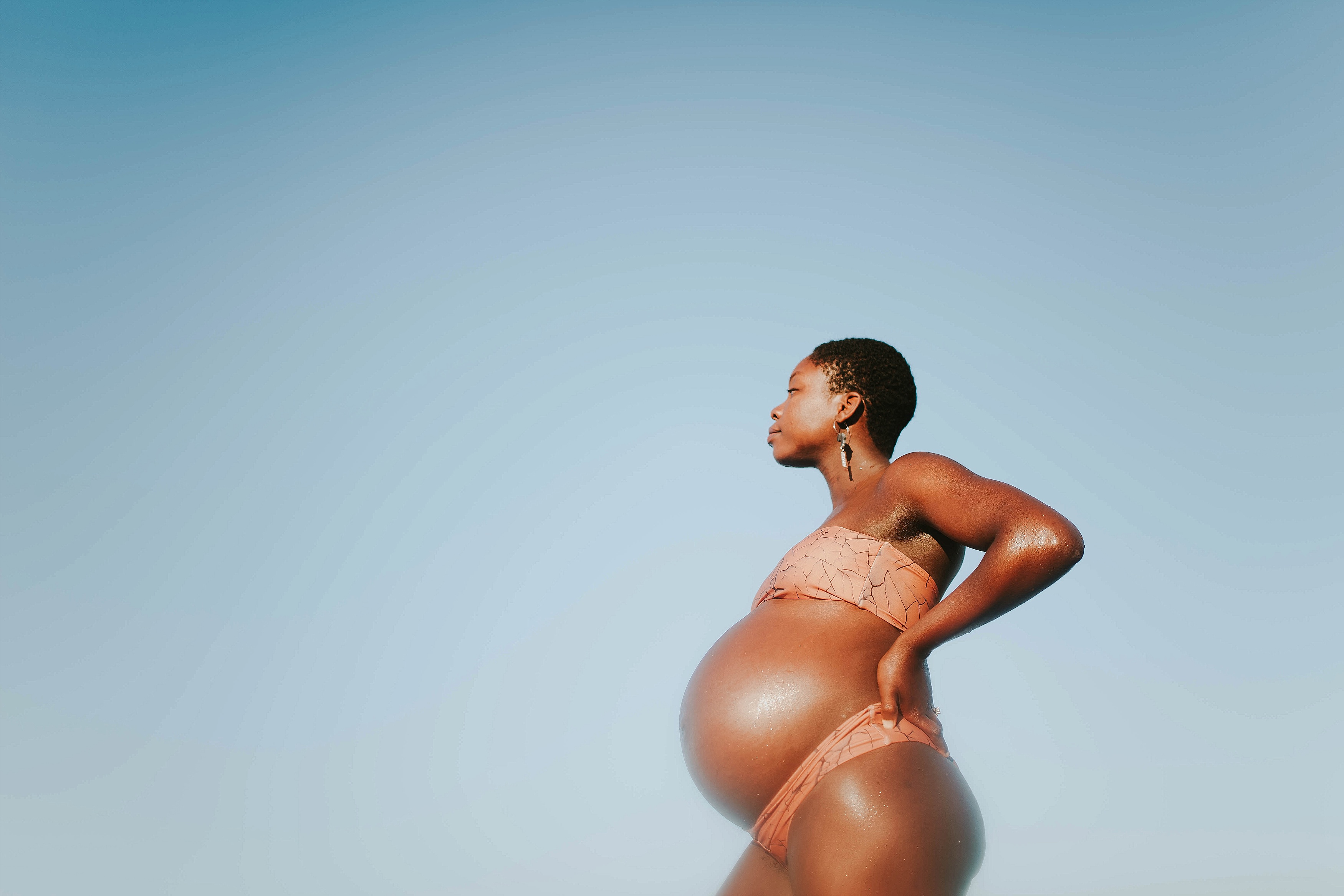 Jackson Park Maternity Photographer | Beach Session