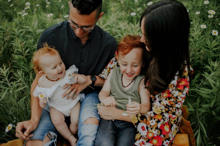 family in field in Itasca il
