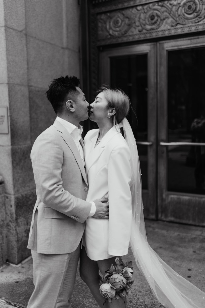 Chicago City Hall Elopement Photographer | Adri Photo Co.