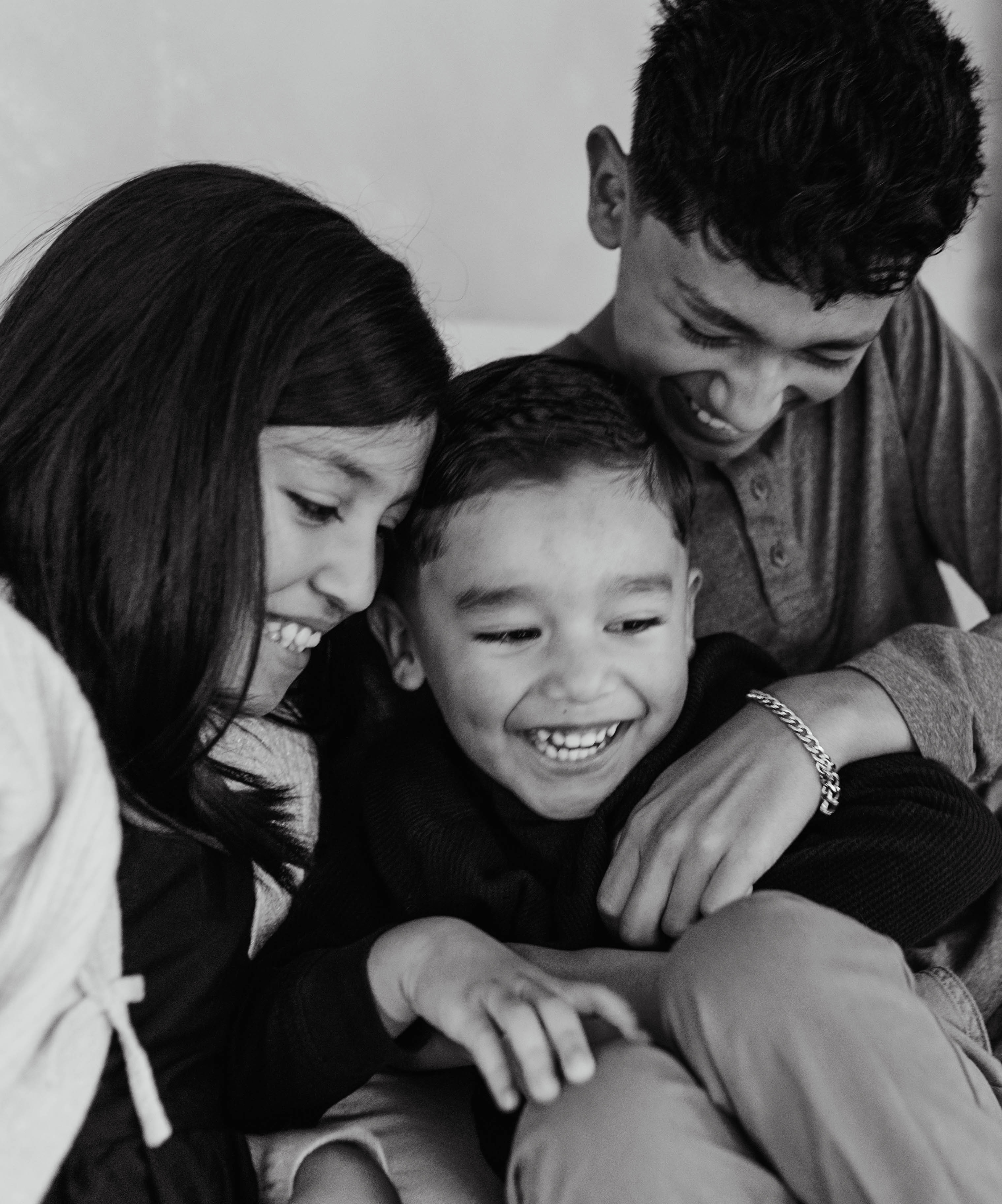 Wheaton IL family photographer | The Flores Family